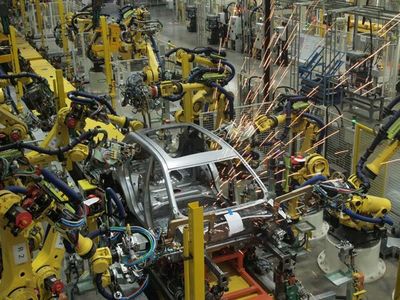 第100萬輛整車下線 上汽乘用車鄭州工廠創新紀錄與網絡設備銷售探析